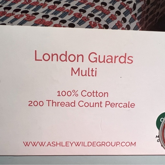 Cath Kidston London NWT Classic London Guards Multi Standard Pillowcase Pair - Picture 5 of 7